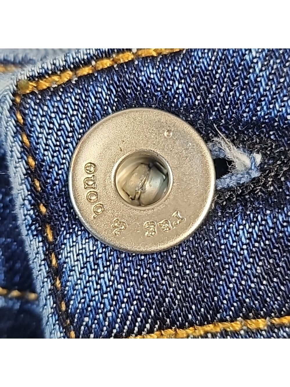 Rag & Bone Dre Low Rise Slim Boyfriend Distressed Destructed Jean in Harper Wash - Picture 7 of 16